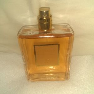 Coco madamazil chanel